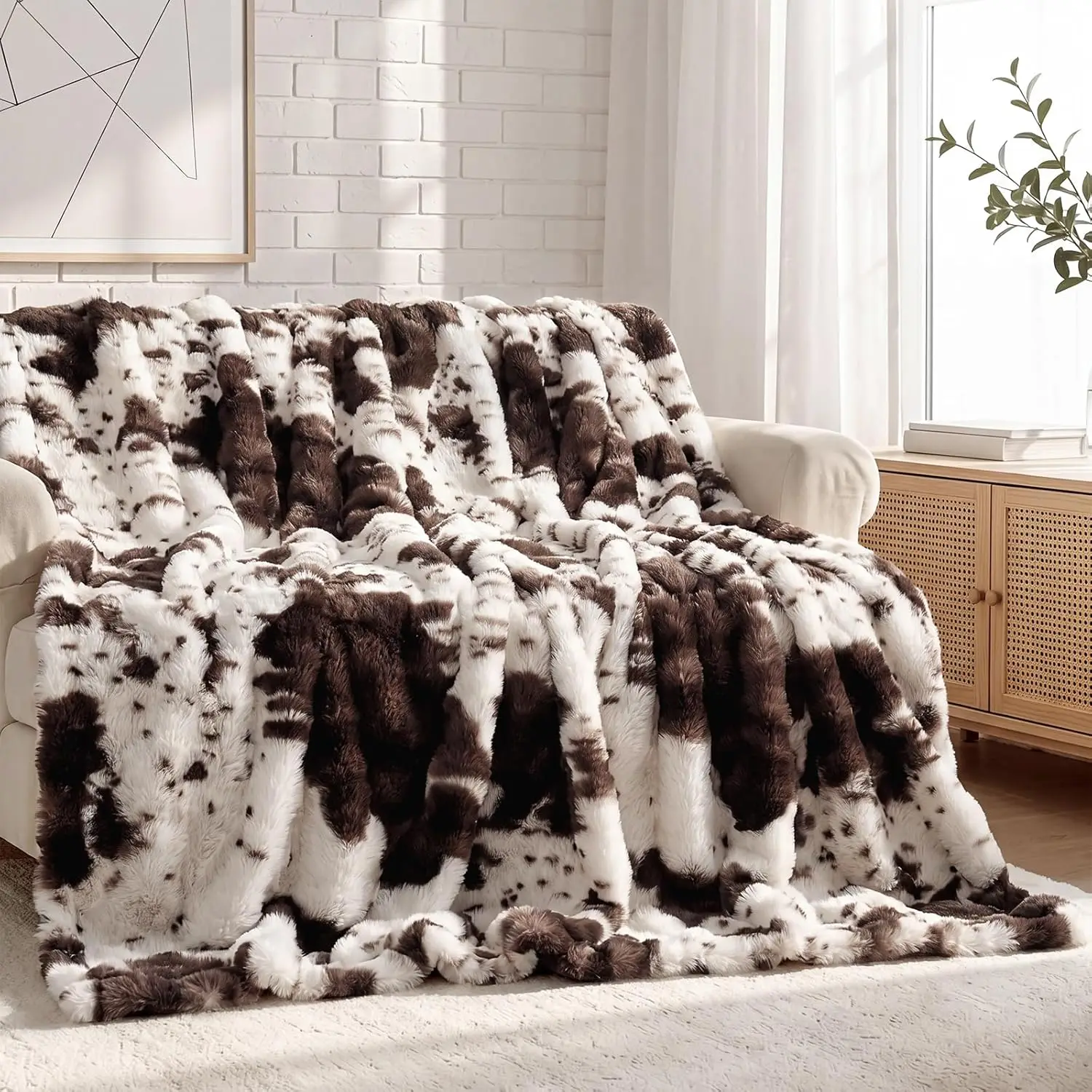 

Luxury Faux Fur Throw Blanket 90x106, Soft Plush Bubble Design, Warm Cozy for Couch Bed, Cow Print Dark Brown