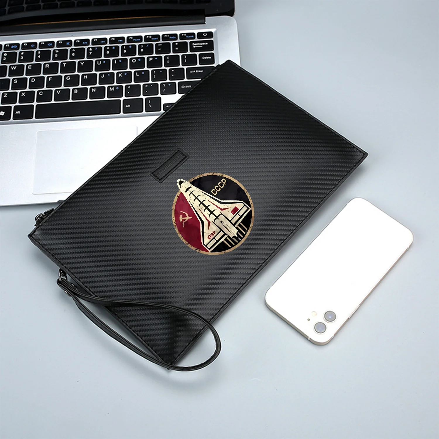 المركبة الفضائية السوفيتية في شعار دائري أنيق مطبوع من البولي يوريثان حقيبة يد رجالية عصرية وعملية للحمل اليومي #3