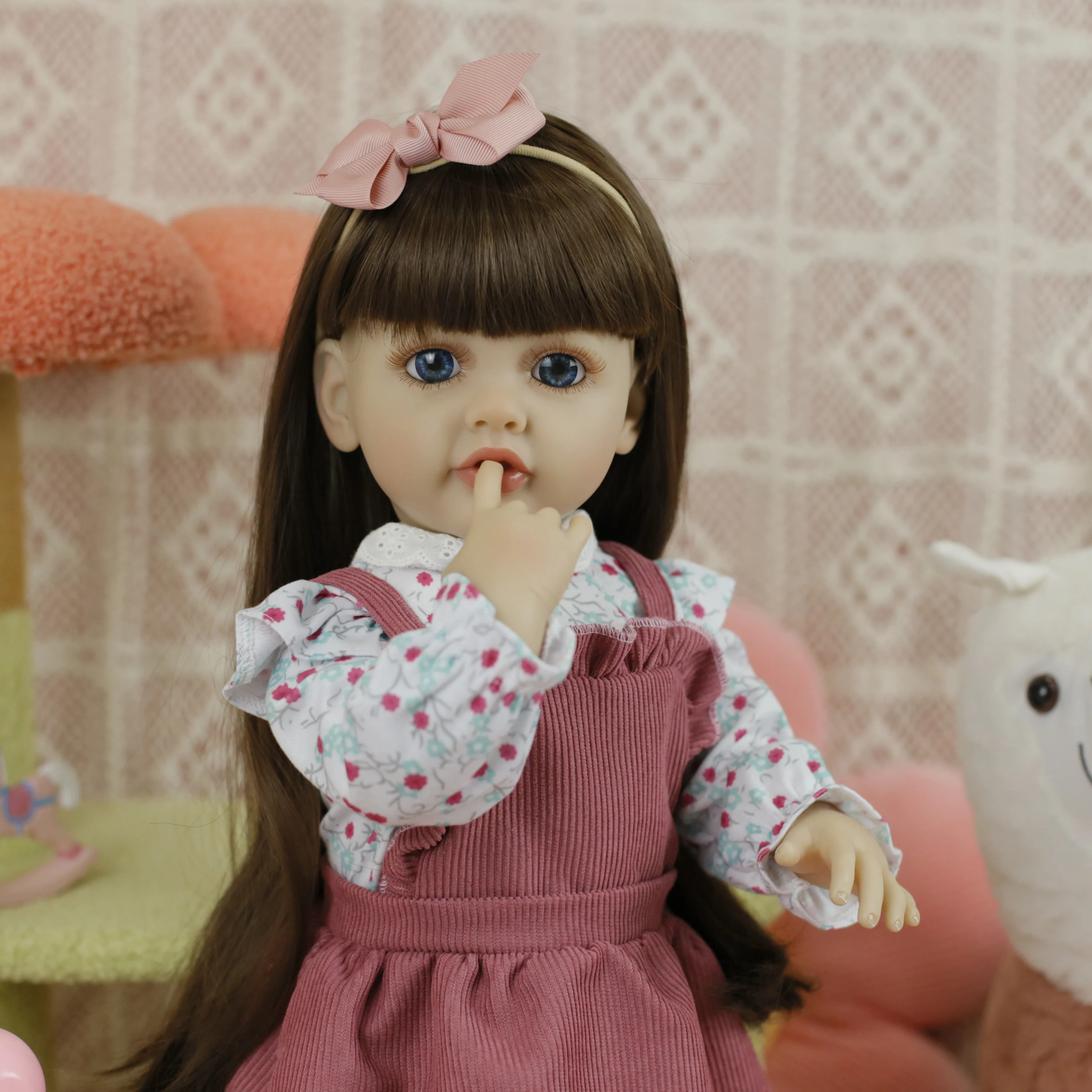 22인치 리본 유아 여자아이 인형 두두 부드러운 실리콘 전신 비닐 실물 같은 신생아 갈색 머리 크리스마스 선물 (여아용)