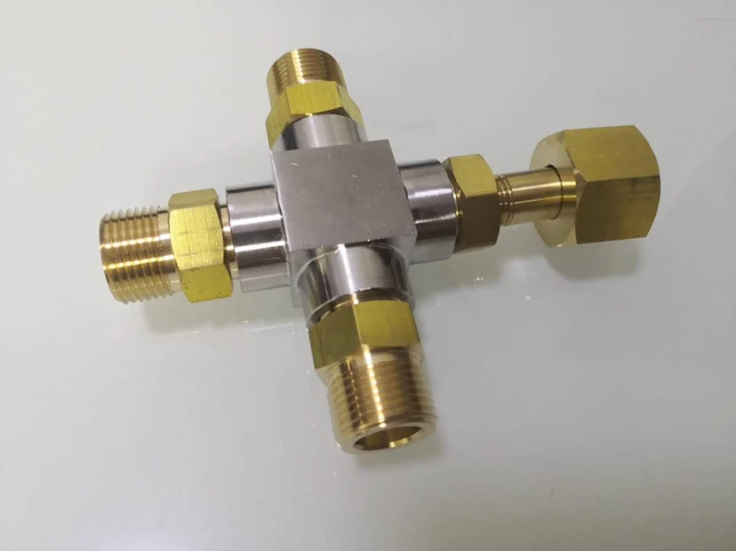 

Customized 5/8 four-way gas cylinder shunt 5/8 hose four-way high-pressure joint multiple gas cylinder connectors