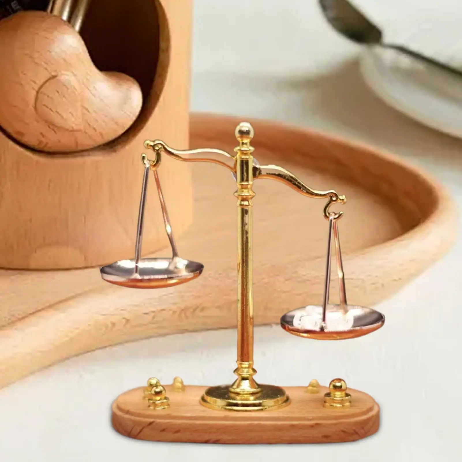 Miniaturowe wagi balansujące 1:12 Realistyczne kreatywne zabawki naukowe dla dzieci Mini waga sprawnicza Figurka wagi do łazienek