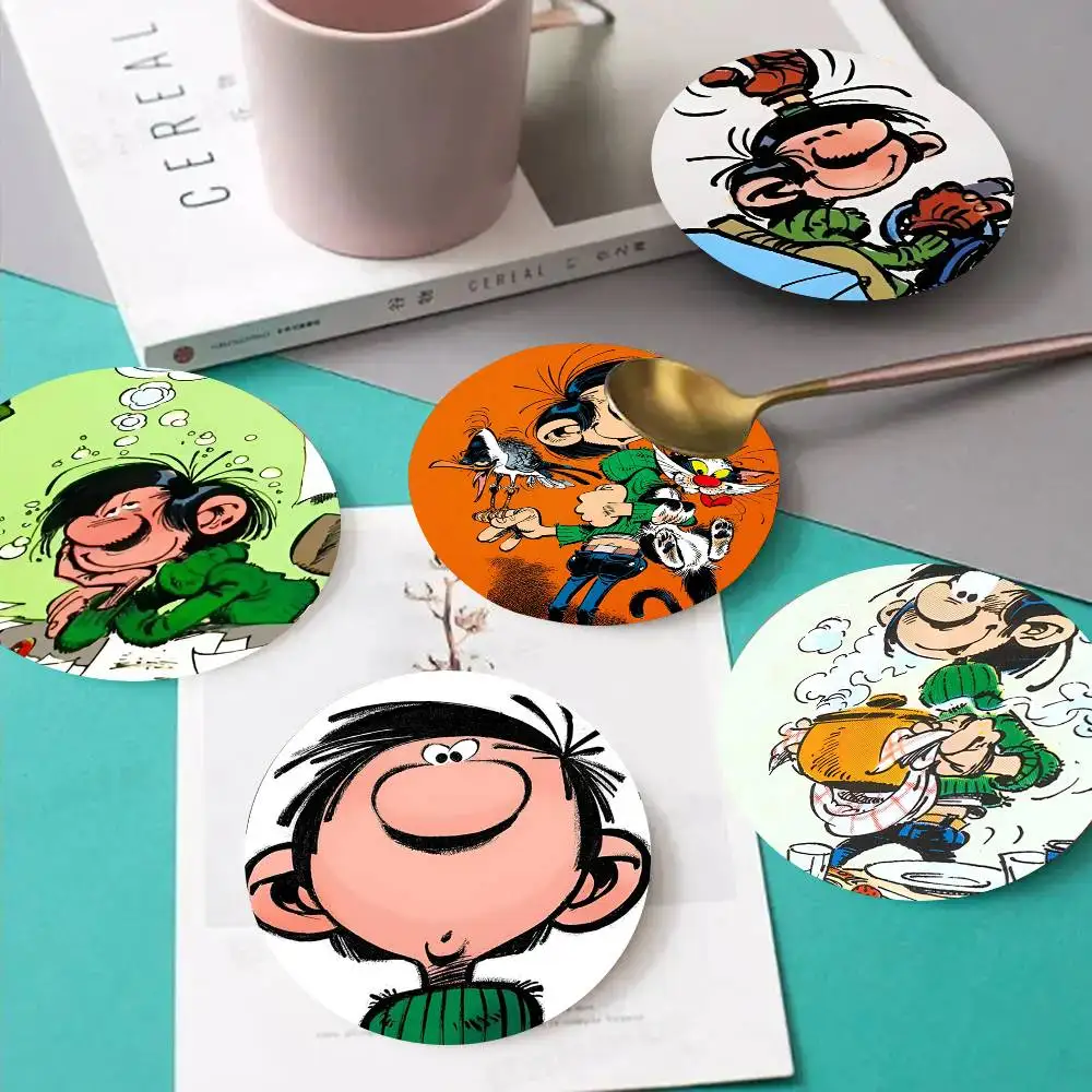 1pc G-Gaston Lagaffe Classic Franco-Belgian Comic Wooden Coaster Colour Printing Cup Mat Home Desk Decoration Gifts