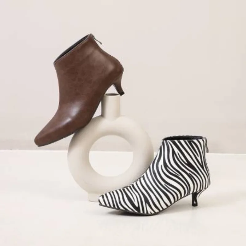 

Классические женские ботильоны на низком каблуке, короткие ботинки, женская кожаная коричневая обувь на шнуровке для вечеринок, танцевальная обувь, осень-зима 2024, осень-зима