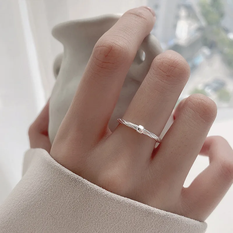 خاتم نسائي من الفضة النقية S925 بنسبة 100% مجوهرات فاخرة بسيطة وخفيفة