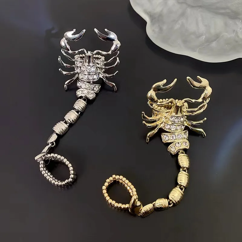 New Fashion Trend Exaggerated Exquisite Sexy Hip Hop Punk Metal Scorpion Ring Women\'s Jewelry Party Surprise Gift Wholesale