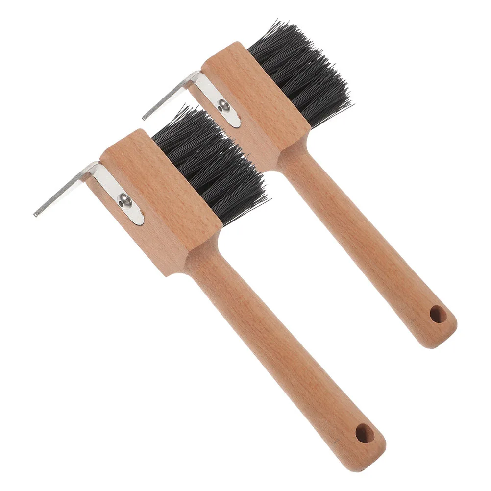 

2Pcs Horses Hoof Brush Wooden Handle Soft Bristles Hoof Cleaning Maintenance Farm Grooming Care Tool Trimming Picks