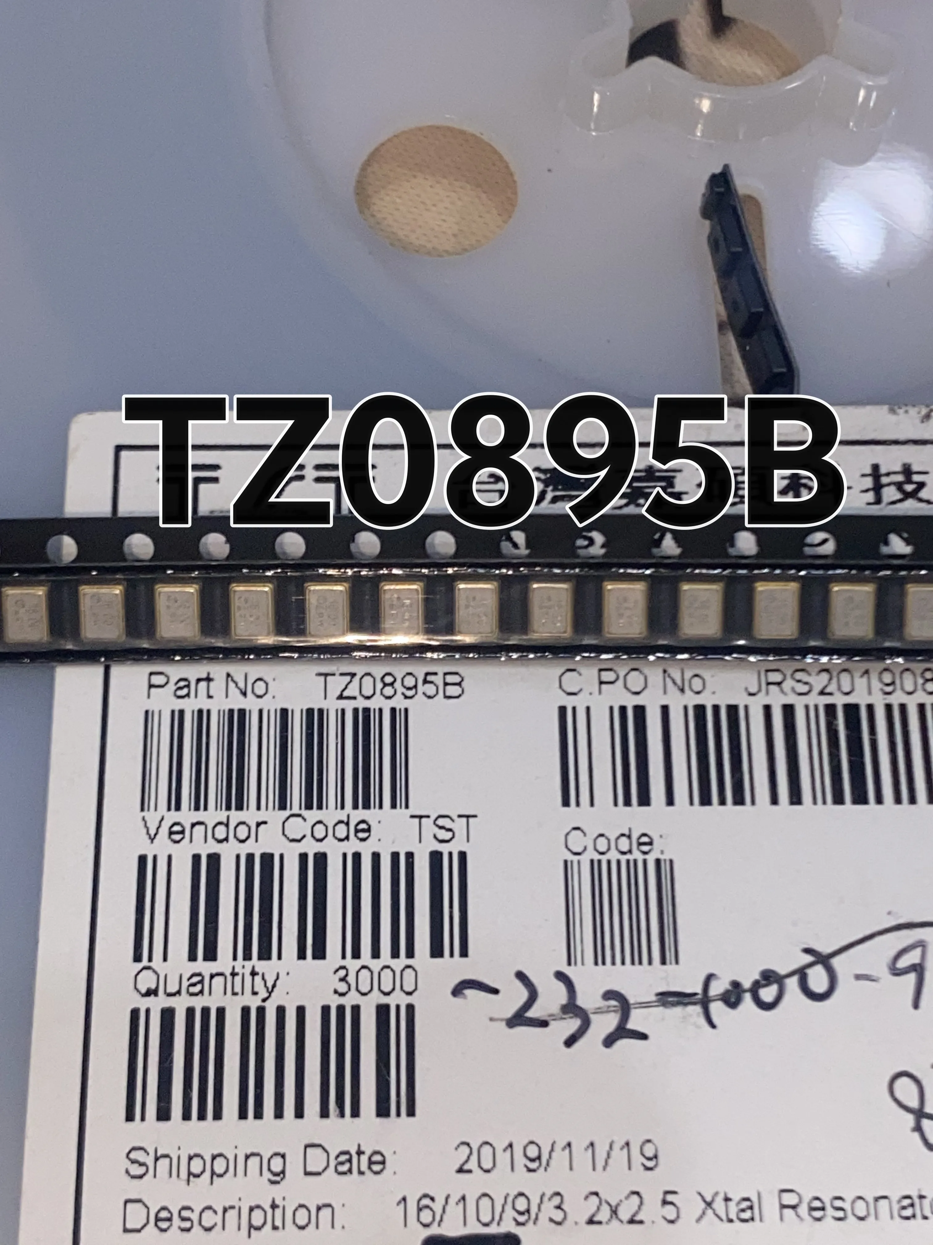 

50 шт. TZ0895B пассивный кварцевый генератор 3225 16 МГц 9PF 4-контактный 16,000 МГц оригинальный