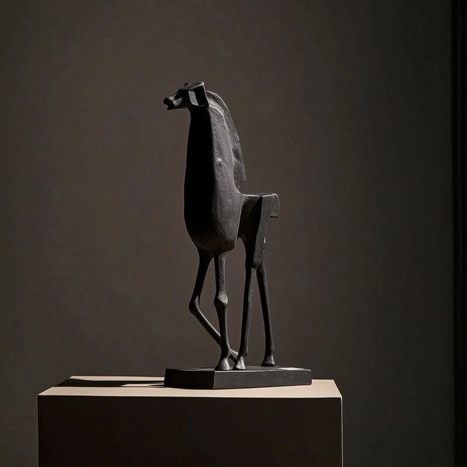 Horse Sculpture Minimalist Horse Statue Sculpture with Base Decorative Equestrian Ornament Versatile for Art Collectors, Shelf