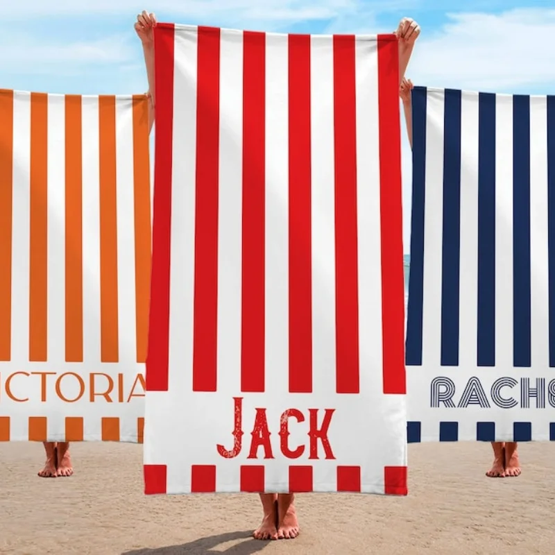 Gestreifte Strandtücher mit personalisiertem Namen, individueller Name, Strandtuch, Weihnachten, Jahrestag, Geburtstag, Bach-Ausflug, Geschenk für Familienmitglieder – Detail 1