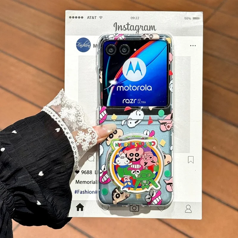 

Cute Cartoon Crayon Shin-chan Folding Magsafe Wireless Charge Case For Motorola Razr 60 50 40 Ultra 60ultra Magnetic Holder