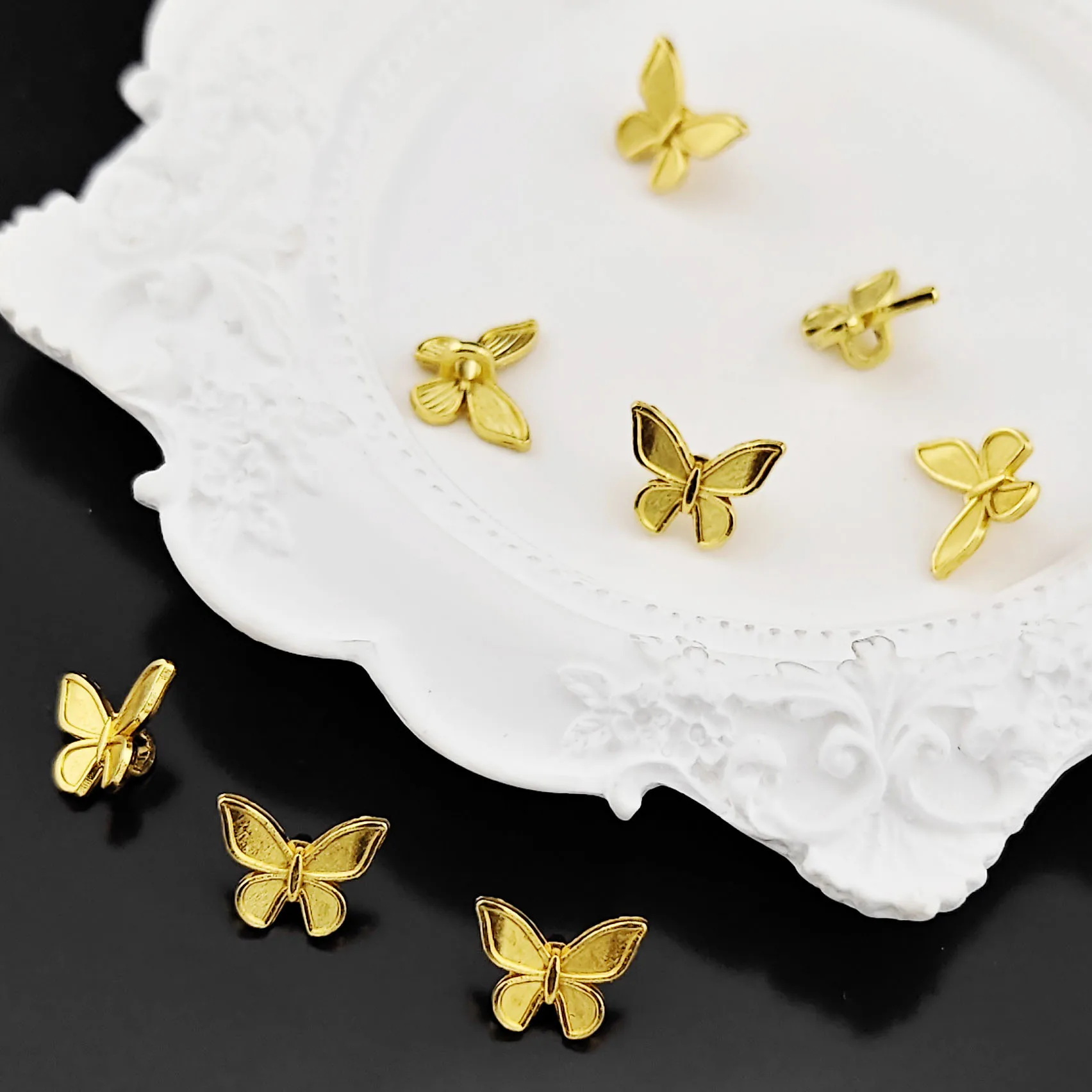 10/30 قطعة سبائك فضية اللون فراشة على شكل خرزة مباعدة DIY بها بنفسك الديكور شرابة حلية مجوهرات اكسسوارات فضفاض الخرز المواد