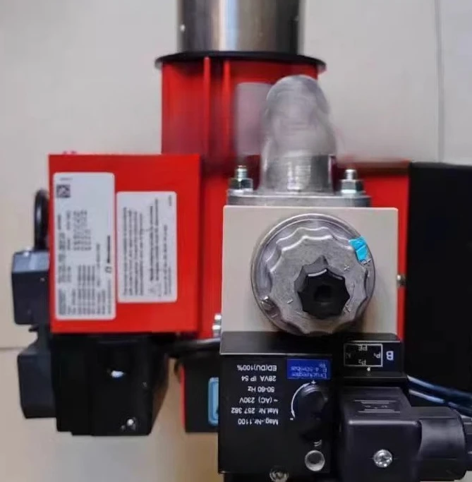 

Новая газовая горелка STG146/2 для текстильных машин, 2026 год, для природного газа