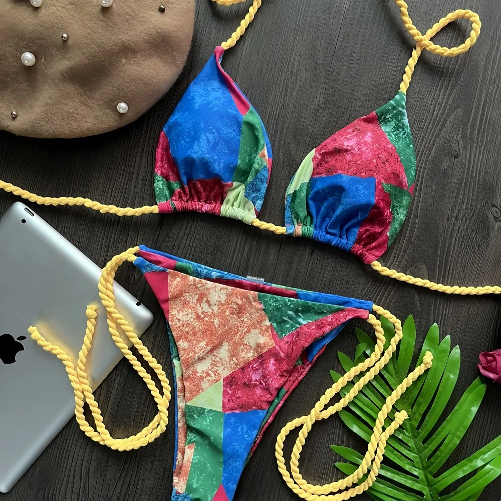 2026 Sexy Women's Splicing Color Bikini Set Beach Swimsuit 2-piece Set Special Fabric Shell Decoration