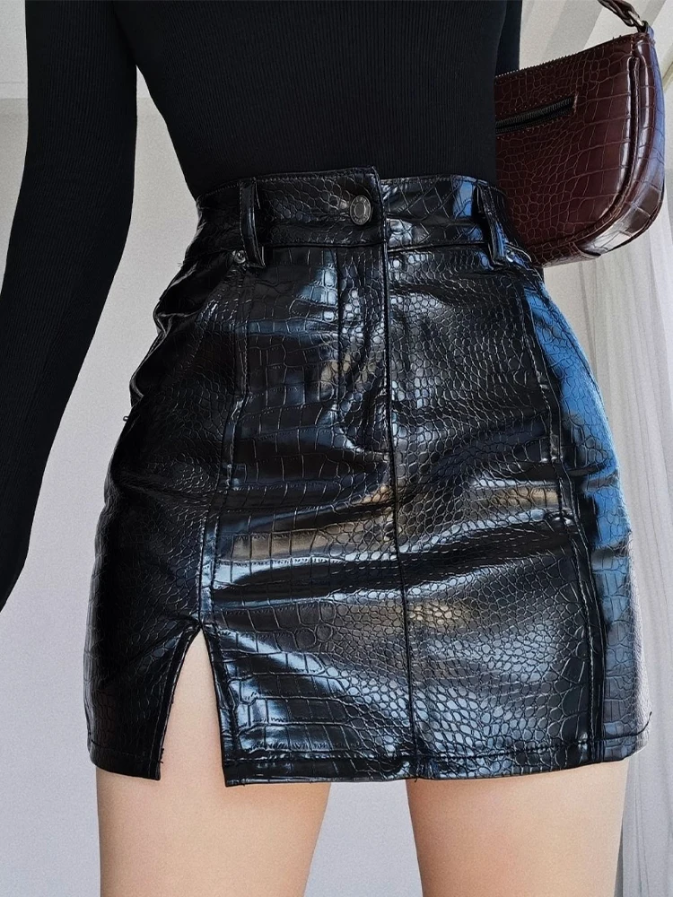 Women's Black Gothic Y2k Leather Skirt with Slit Elegant Harajuku A-line Skirts Aesthetic Vintage Mini Skirt Emo 2000s Clothes