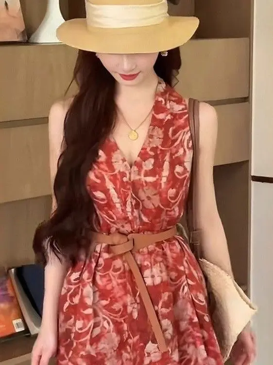 

Retro Floral Print Sleeveless V-Neck Dress Women's Summer New Sweet Elegant Slimming Long Dress Beautiful Korean Style Loose Fit