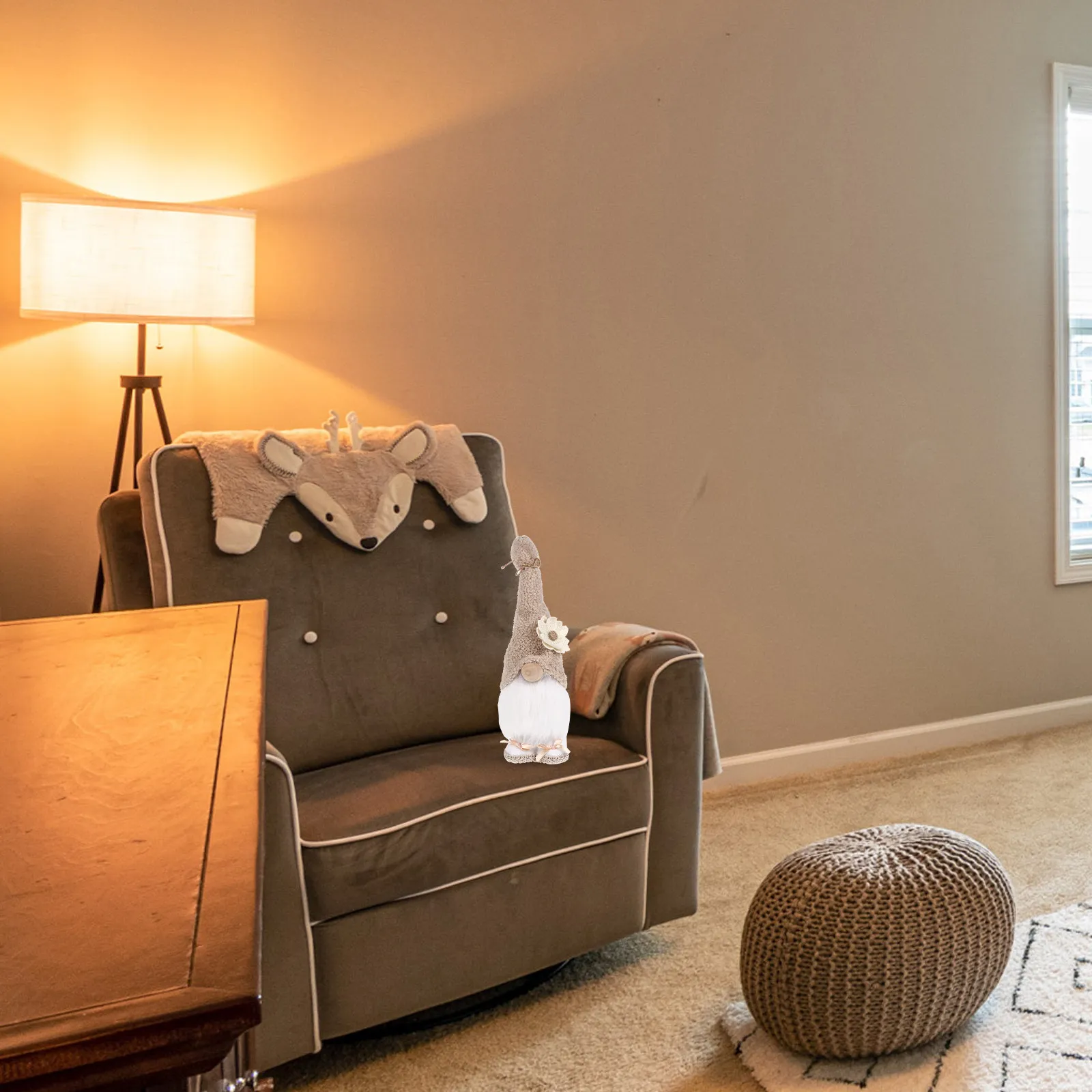 

1Pcs Gnome Household Decoration Nordic Tomte Figure Long Beard Scandinavian Protector Family Office Desk Ornament Holiday