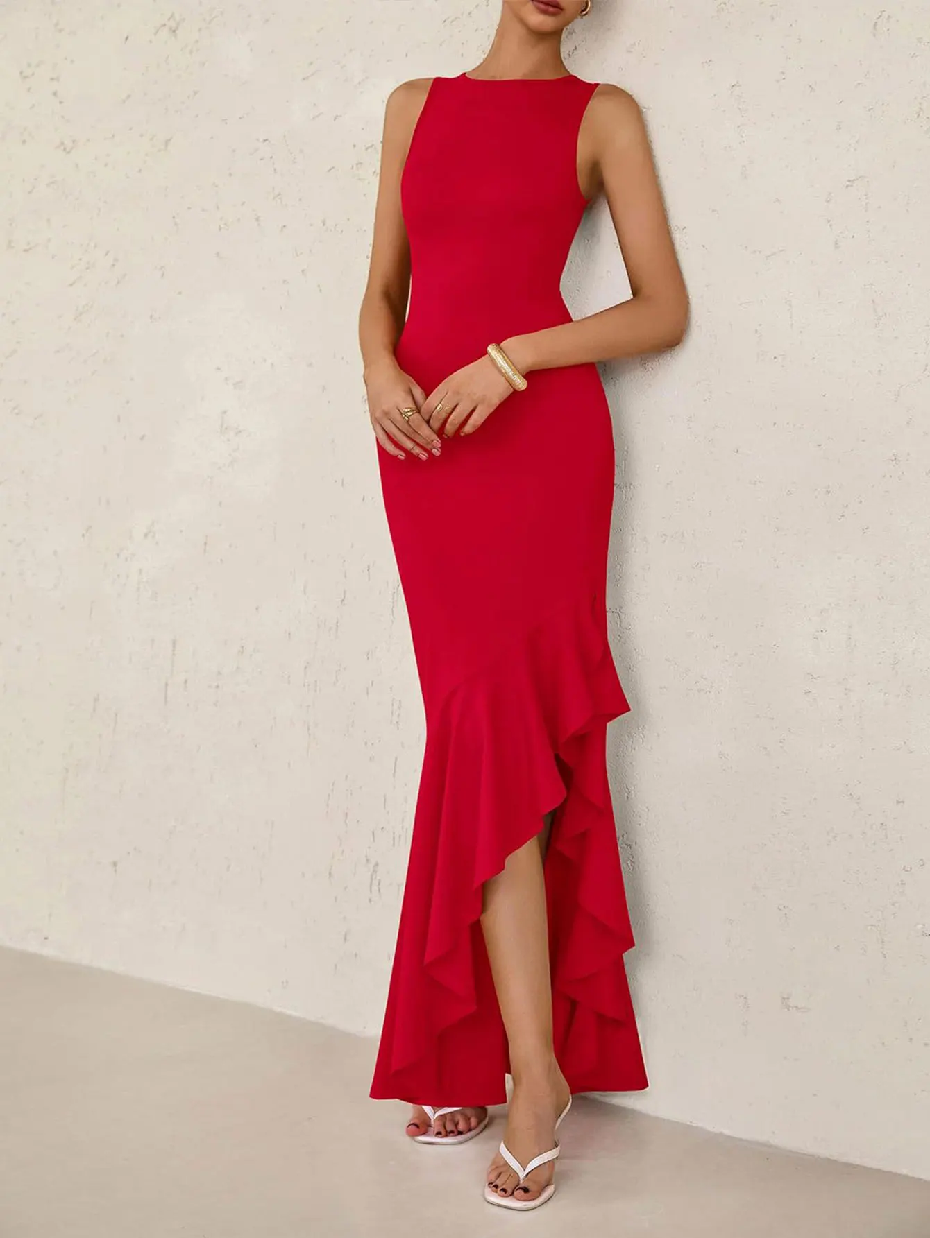 فستان صيفي طويل أنيق للنساء بدون أكمام ورقبة دائرية وحاشية مكشكشة عادية اللون فساتين نسائية أنيقة غير رسمية