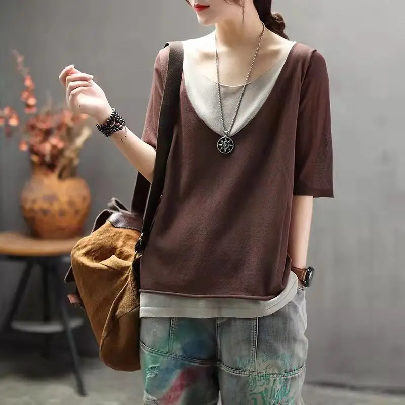 Fashion V-Neck Spliced Loose Fake Two Pieces Blouse Women\'s Clothing 2024 Summer New Casual Pullovers All-match Commute Shirt