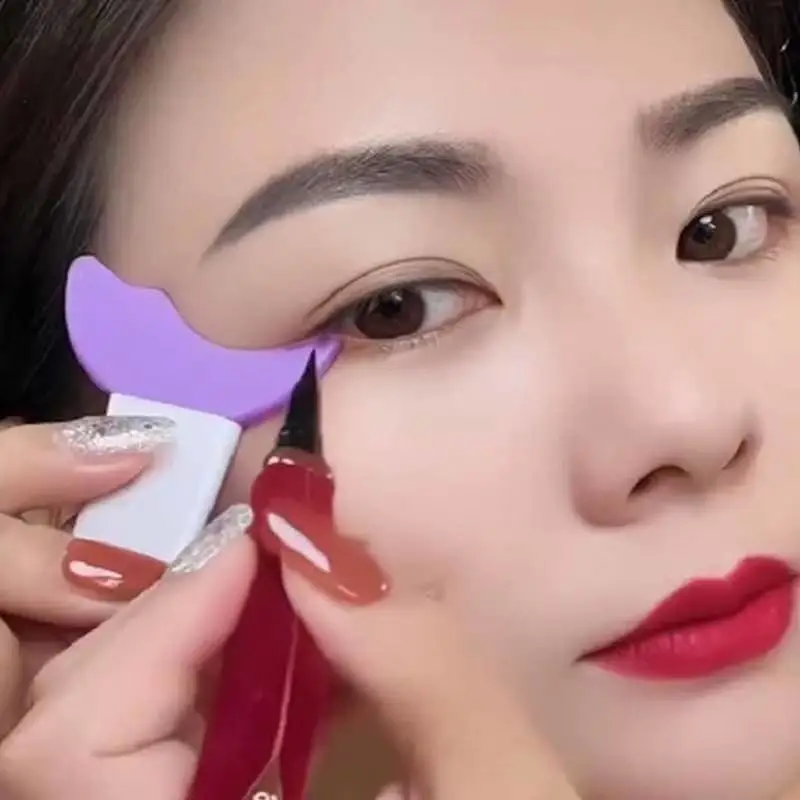 65（1）---ที่ป้องกันขนตาซิลิโคน - อุปกรณ์ช่วยเขียนอายไลเนอร์และมาสคาร่าสำหรับมือใหม่, เครื่องมือแต่งตาซิลิโคนนุ่มรูปพระจันทร์เสี้ยว