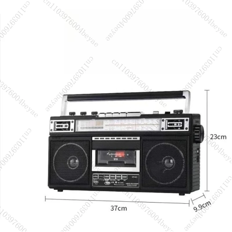 

Винтажный магнитофон, кассетный четырехъядерный стерео радиоприемник