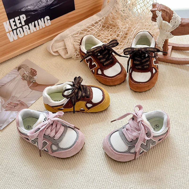 

Children's Fashion Trend Casual Sports Shoes 2025 Autumn Girls' Mesh Breathable Soft Sole Comfortable Versatile Low Top Sneakers