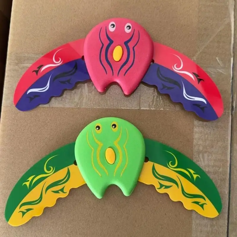 

1Pcs Children's Baby Beach Pool Water Splashing Play With Water Model Fish Toys Hydrodynamic Manta Rays Press Forward Toy