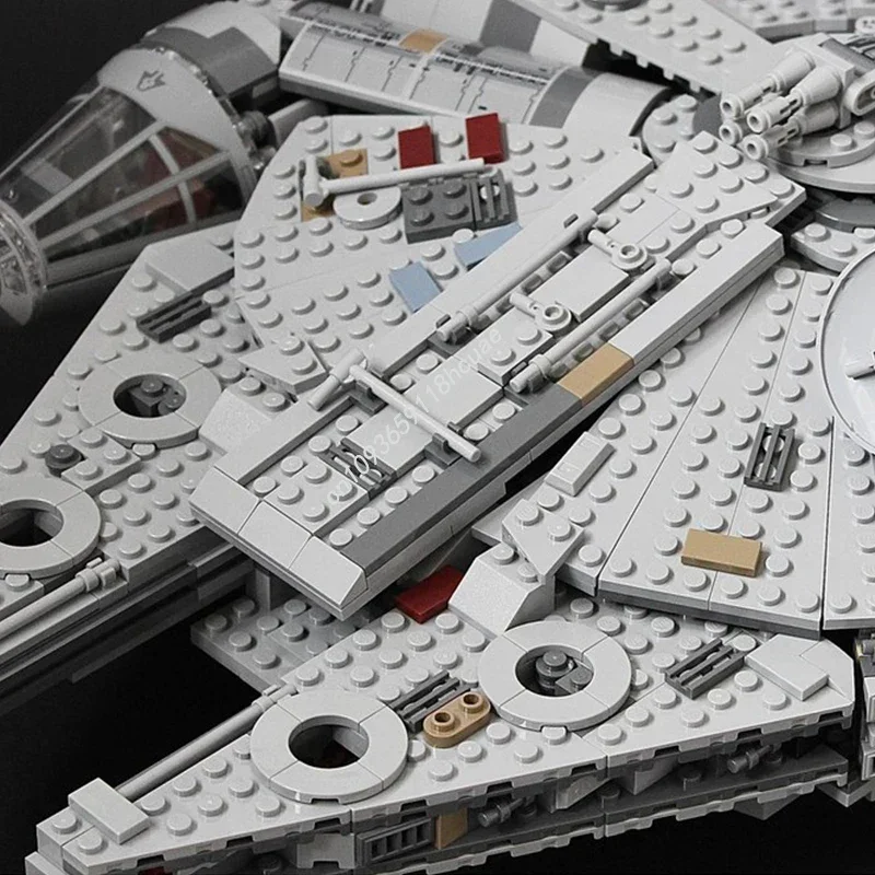 1726PCS Star Battle Millennium Falcons Stacking Block Play Models Moc Building Set Adults Toys Hobby Collectible Education