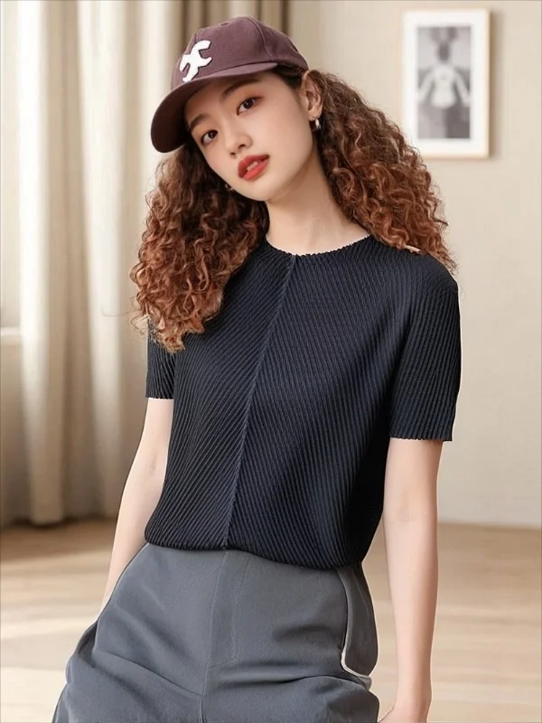 

Miyake Fold 2025 Solid Color Dragon Scale Short Sleeve T-shirt New Versatile Western Style Top Women's Half High Neck Casual