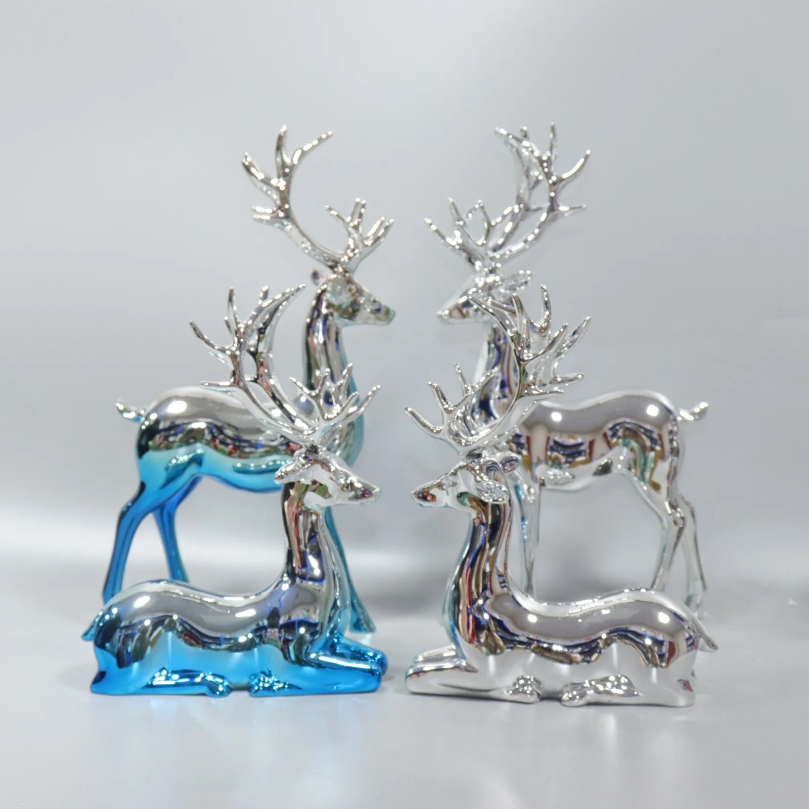 

Resin Handicraft Artificial Animal Sculpture Silver Deer Elk Gradient Decorative Figurines Home Decoration Accessories