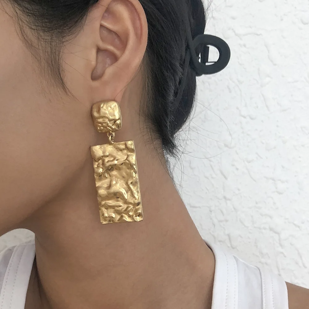 E10065 jewelry, alloy pleated temperament simple earrings retro creative geometric texture earrings