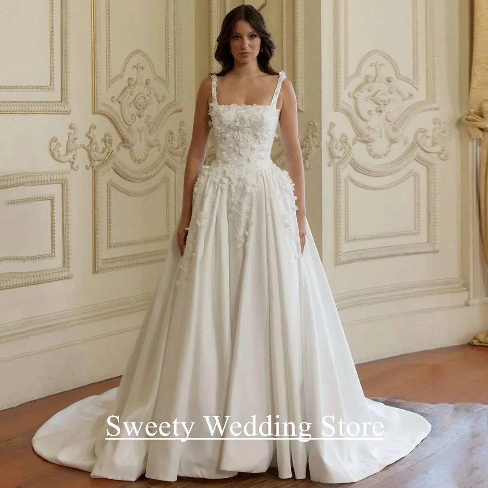 

Gorgeous Satin Wedding Dress Customized Sleeveless Square Neck Flowers Sequined Applique Sweep Train A Line Bride Bridal Gown