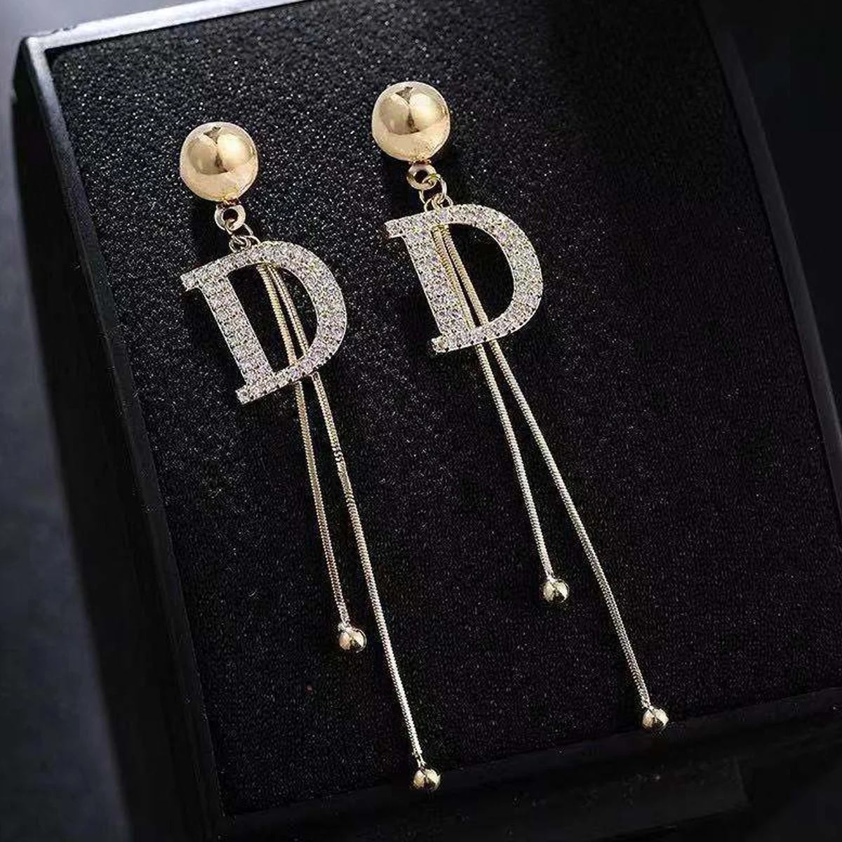 Temperament Full D Letter Long Earrings Gold Color Fashion Tassel Earrings Mesh  Female Earrings image 3