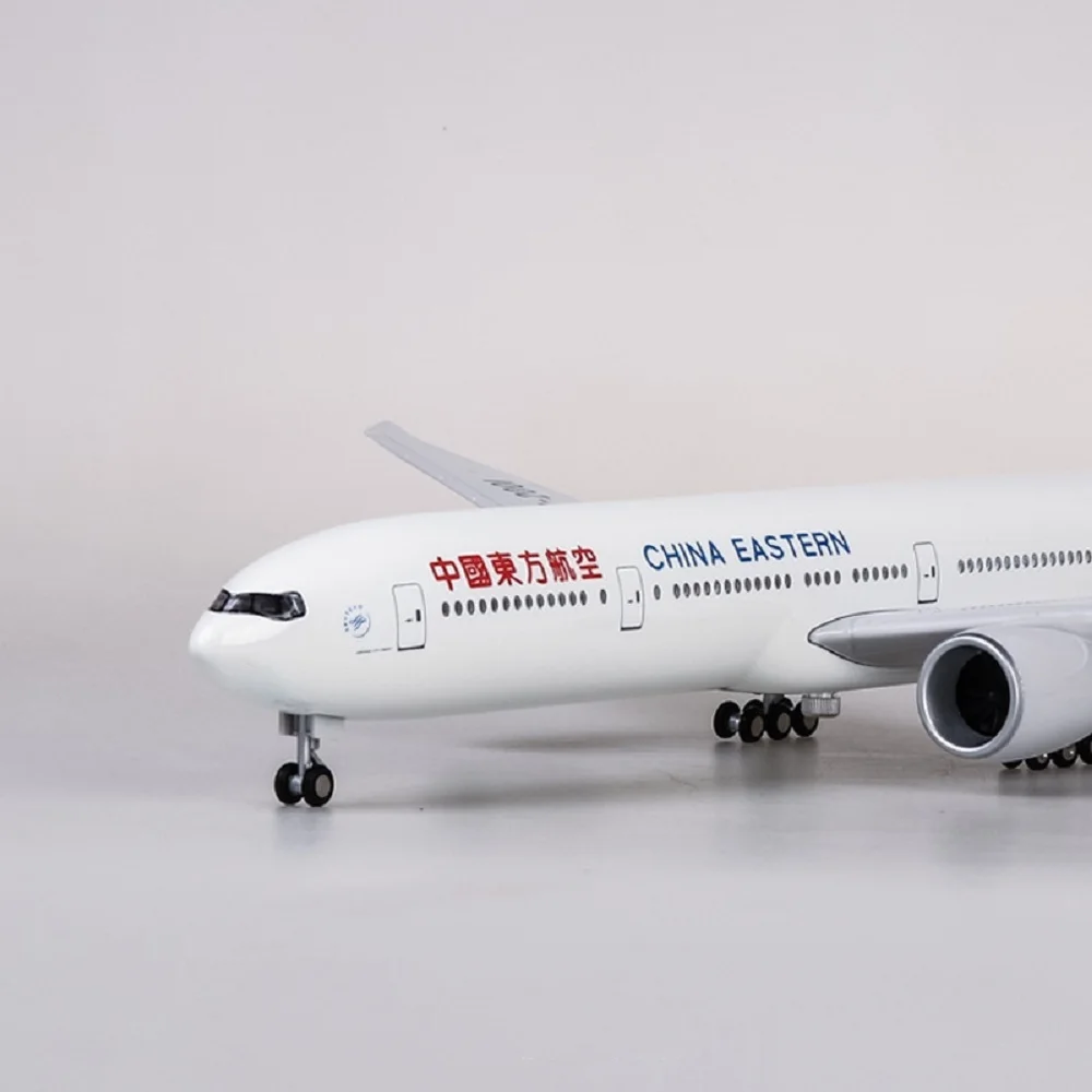 47CM Scale Aircraft Diecast B777 China Eastern Airlines Resin Plastic Model Airplane With Base Planes For Collections Gift