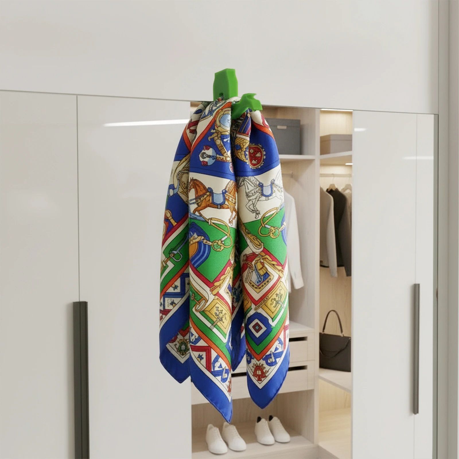 New Style High Heel Glass Door Hook No Drilling No Glue Zero Damage Clip On Bathroom Glass Door Hanger