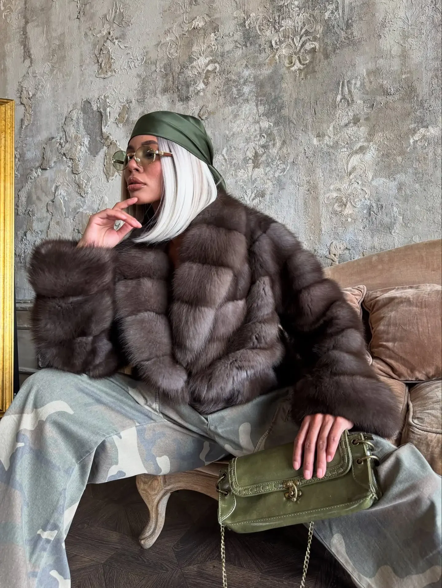 معطف نسائي غير رسمي مطوي من الفرو الصناعي موضة الصلبة التلبيب كم كامل معاطف دافئة فضفاضة 2025 ملابس خارجية شتوية جديدة للسيدات عالية الشارع #3