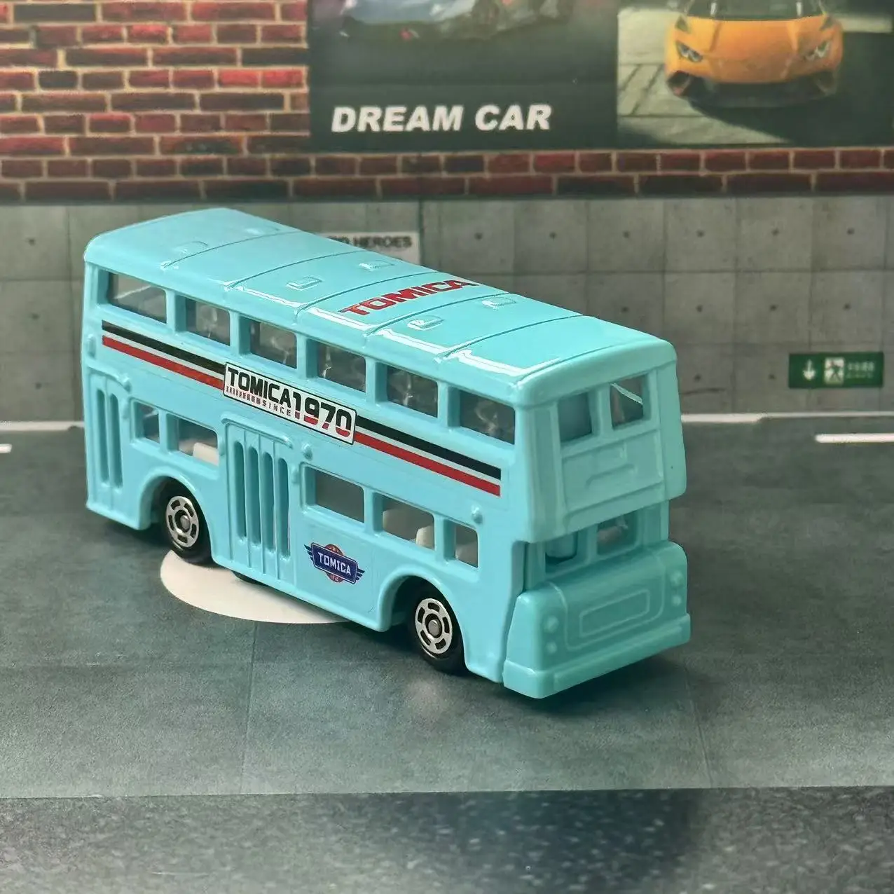 Takara Tomy TOMICA Asia Edition No. 90 London Bus Casting Static Car Alloy Toys Vehicle Diecast Metal Model for Children