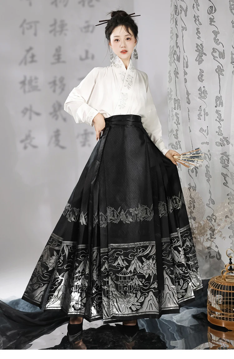 WOVEN SILVER SKIRT Original Ming-made woven gold horse-faced skirt and improved airplane sleeves New Chinese women commute