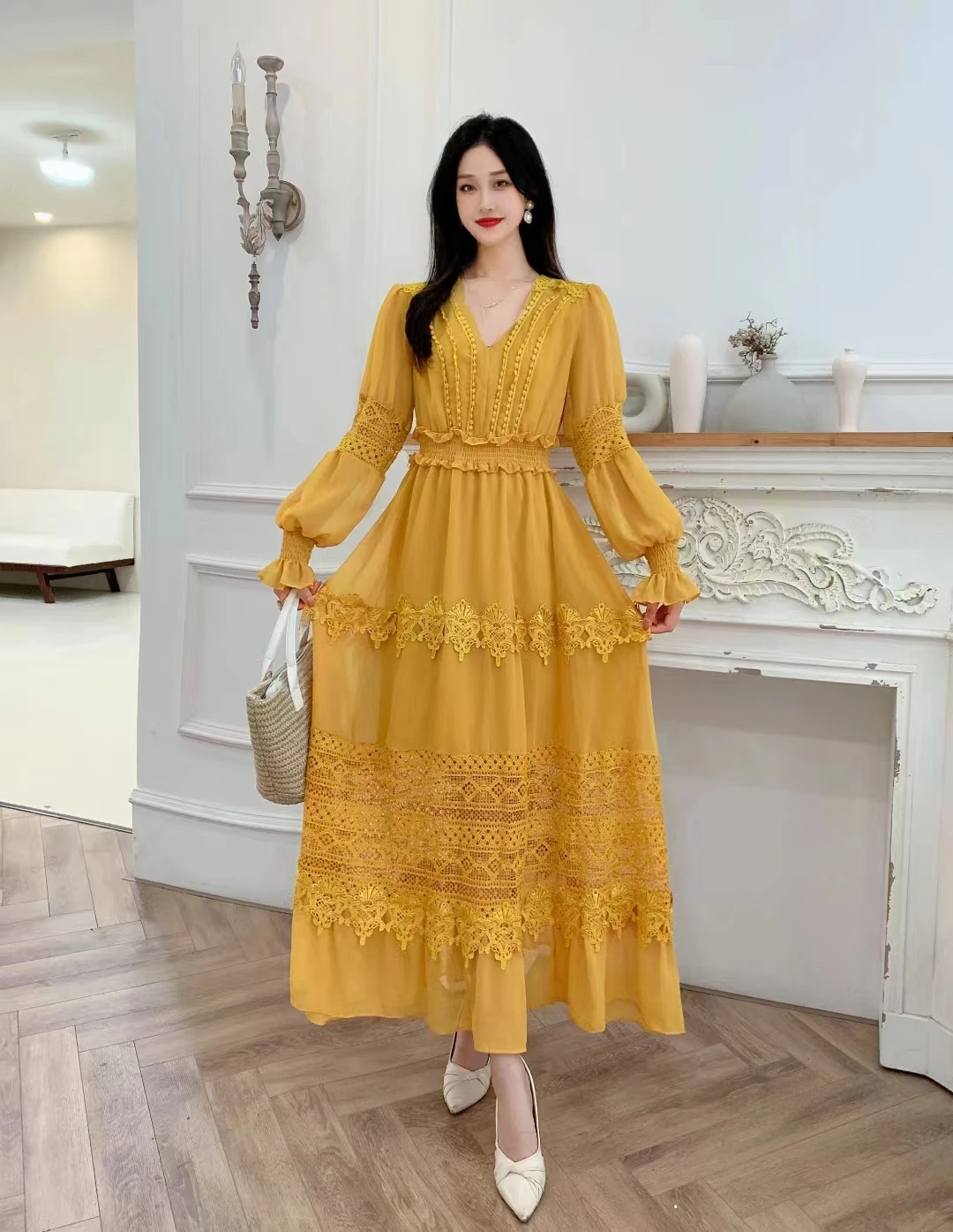 2023 New Spring Autumn Women V-Neck Long Sleeve Slim Long Dress High Quality Elegant Lace Patchwork Big Hem Evening Dress