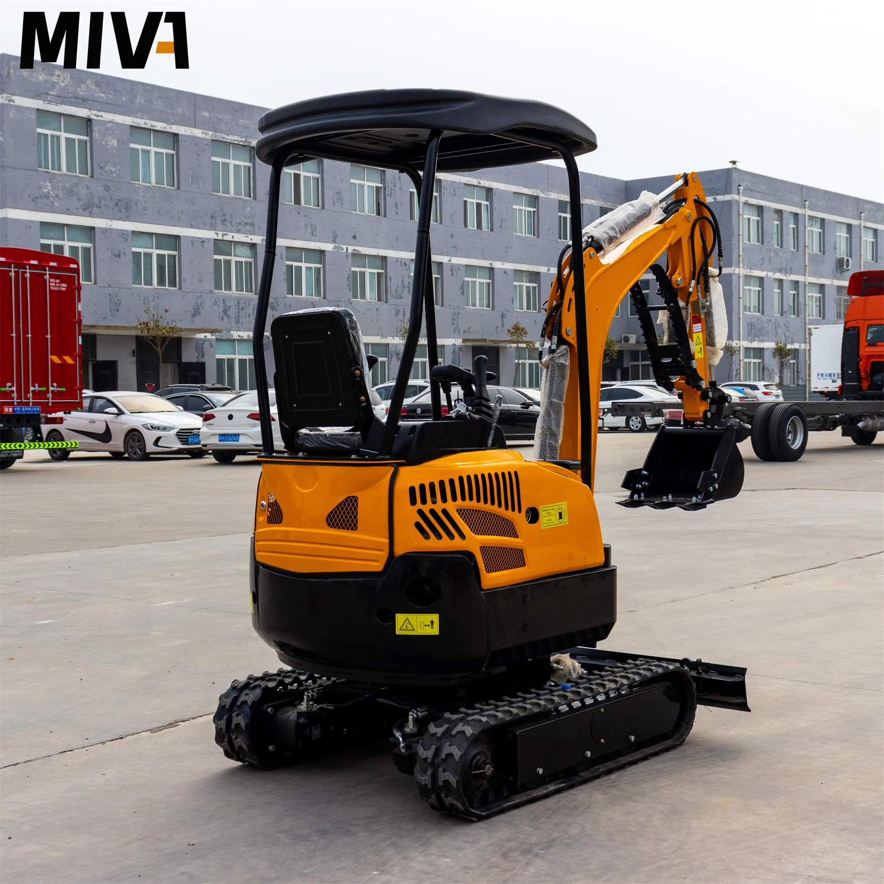 Customized 1.8ton Agricultural Small Crawler Excavator Powerful Engine Hydraulic 2000kg Small Bagger Tracked Mini Excavator