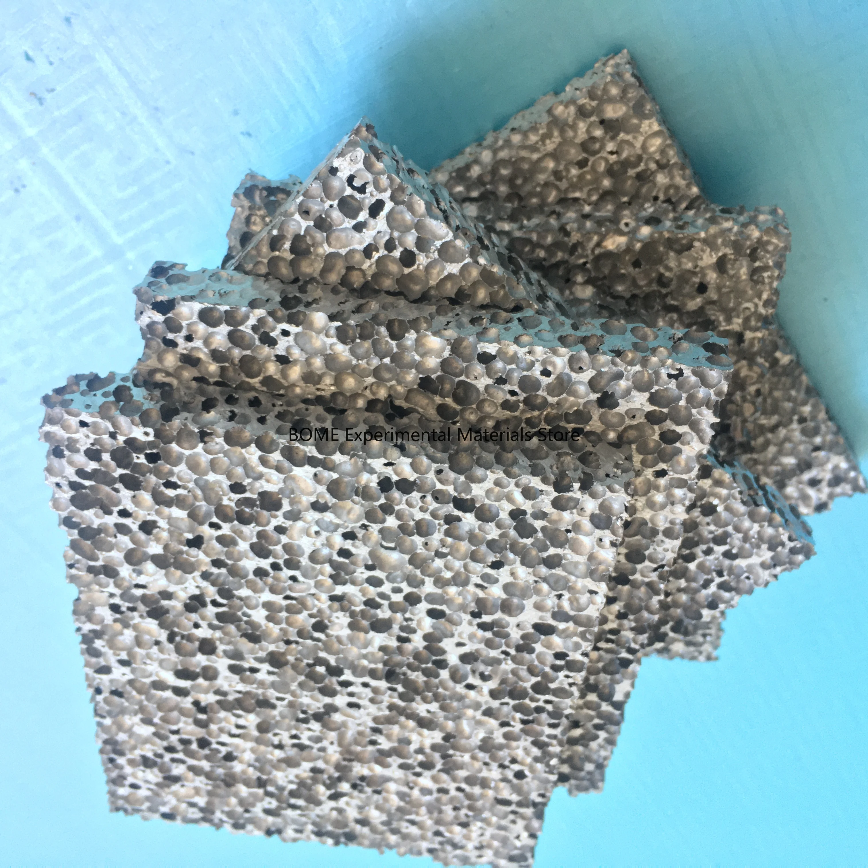 Laser Cut Honeycomb Closed-Cell Foam Aluminum 10-200mm Thick Colored Sound-Absorbing Porous Metal Foamed Aluminum Plate