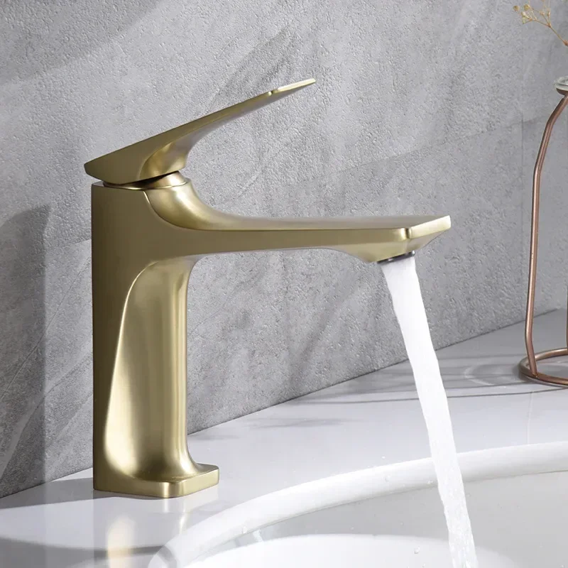 

Anti-splash Basin Faucet Hot and Cold Water Tap Single Handle Mixing Faucet Household Bathroom Cabinet Toilet Washbasin Faucet