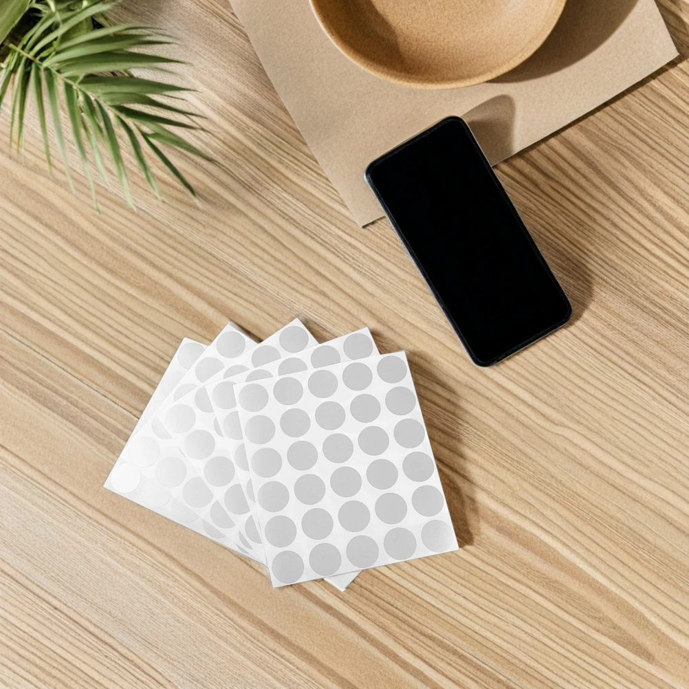 6 أوراق ملصقات للخدش مقاس 1 بوصة مستديرة ذاتية اللصق مطلية بالفضة سهلة التقشير لمكافآت تذاكر جوائز ألعاب الحفلات ذاتية الصنع