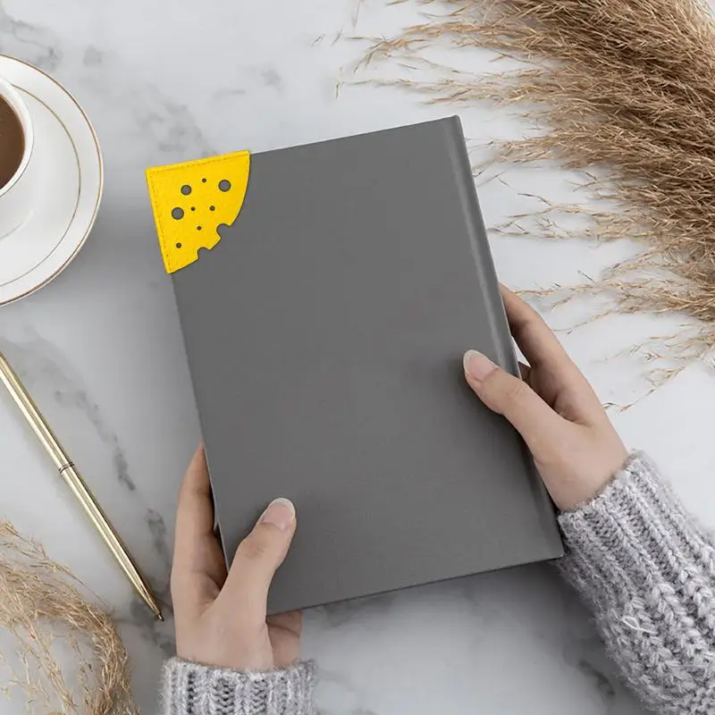 Leather Corner Bookmark Decorative Students Corner Bookmark Triangle Book Markers For Bookworms Books Lovers Readers Boys Girls