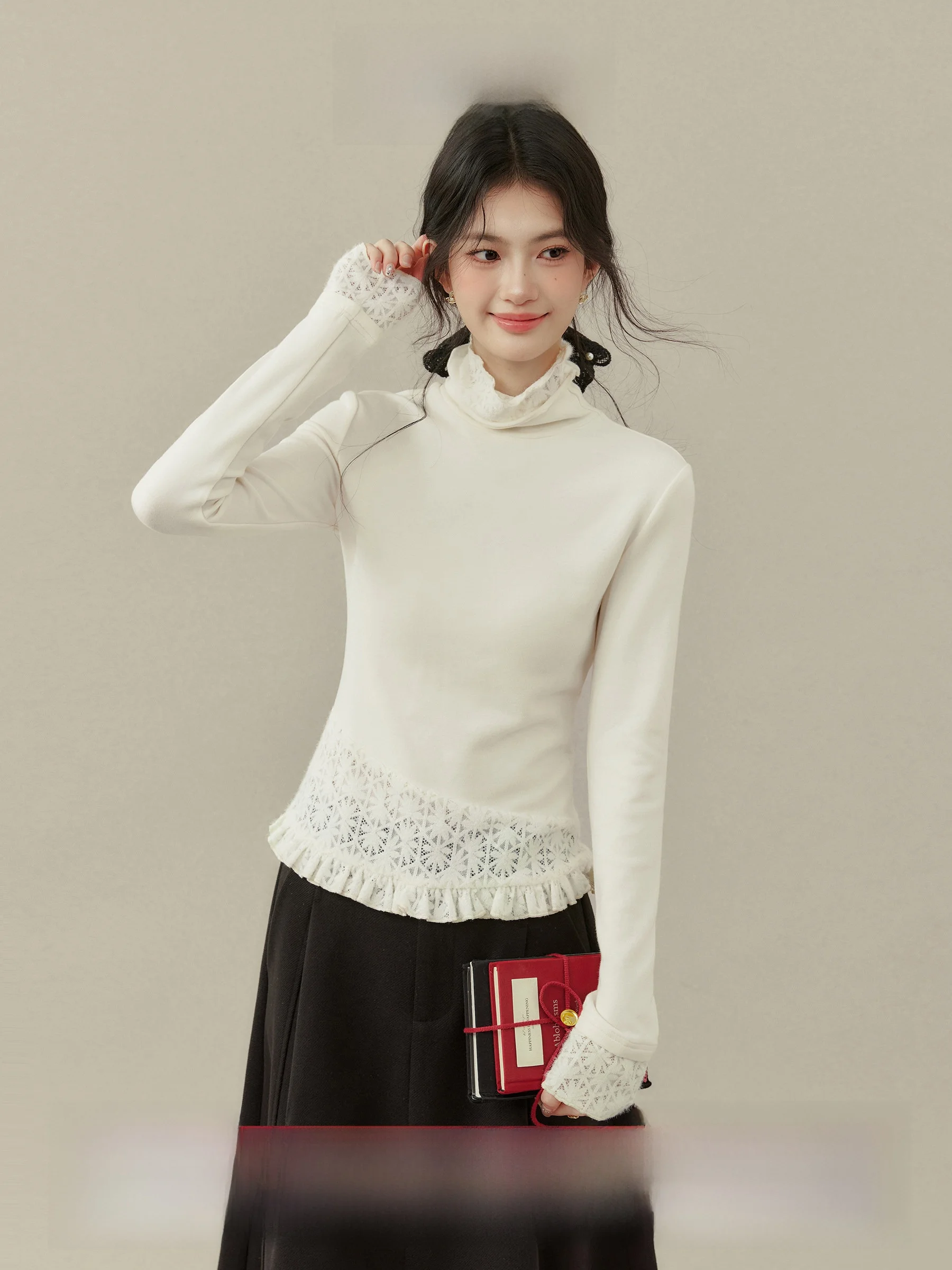 

Ouyang Xi Белый бархатный мусс с кружевом в стиле пэчворк, трикотажная футболка с высоким воротником, женская повседневная футболка с длинным светом