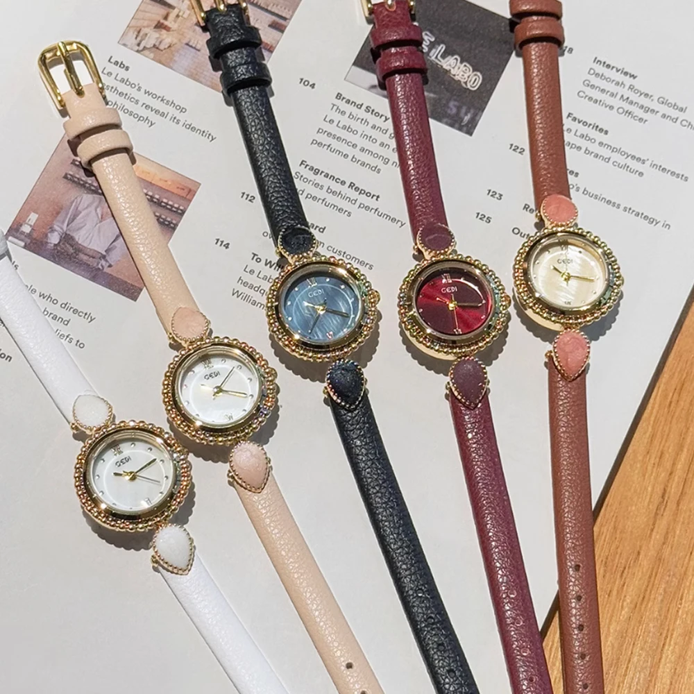 Fashion style minimalist luxury vintage disc belt with a quartz women's watch