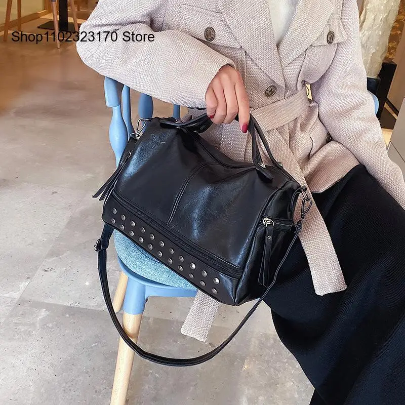 Women Casual Boston Tote Bolsa Feminina New Vintage Shoulder Bag Luxury Rivet Handbag Soft Pu Leather Crossbody Bags