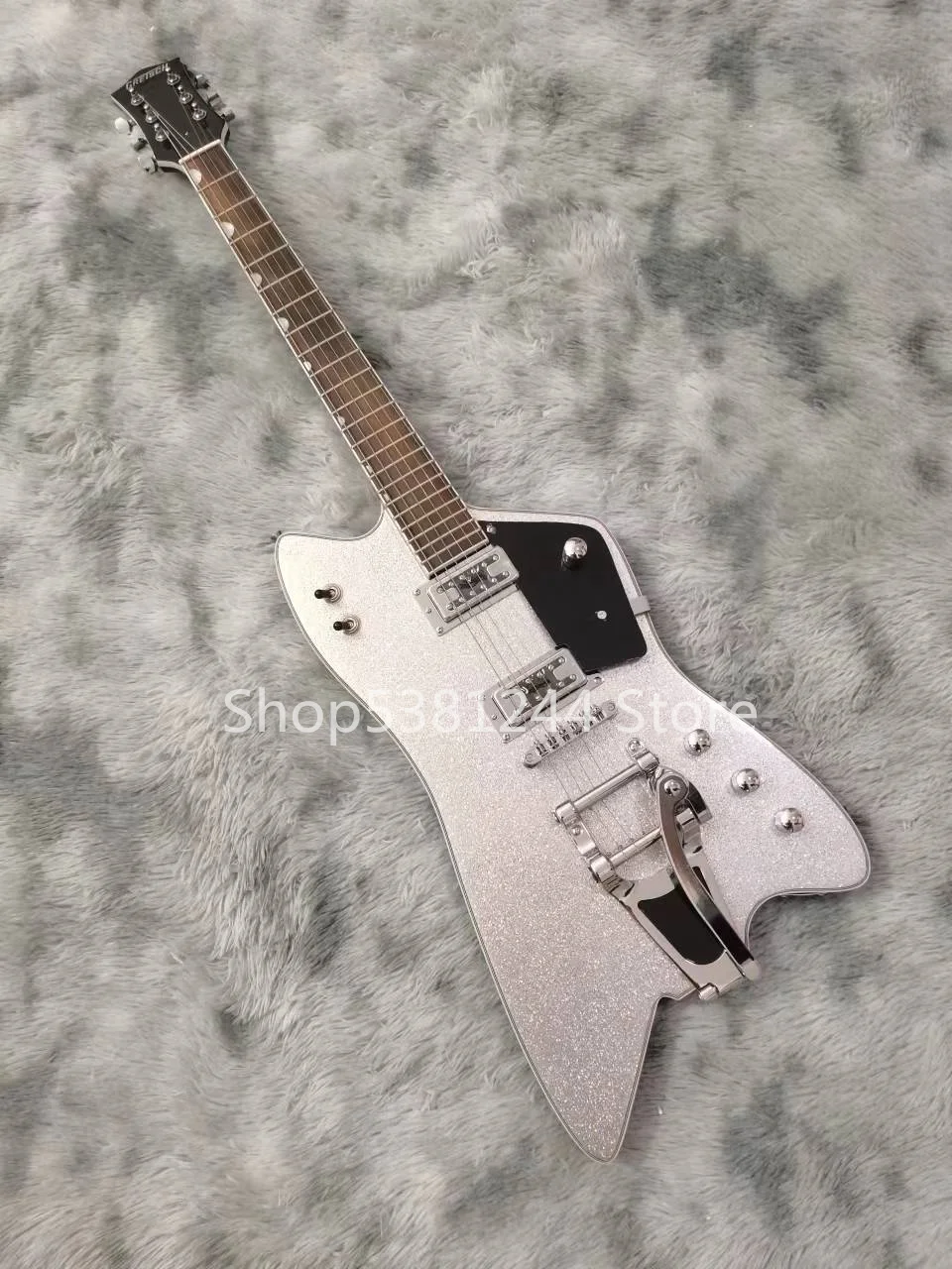 

Free delivery, 6-string electric guitar, rosewood fingerboard, silver accessories