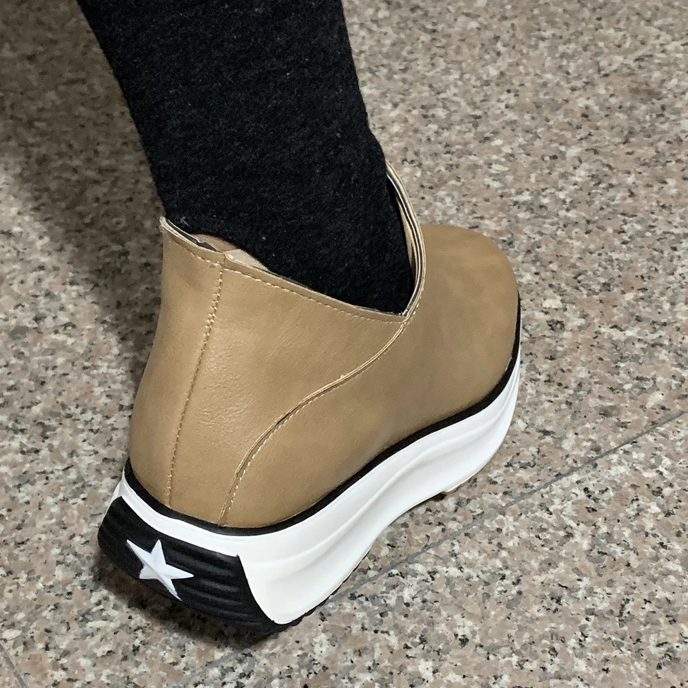 2023 Women Leather Boots Round Toe Side Zipper White Bottom Ladies Platform Shoes Solid Color Daily Walking Female Ankle Booties