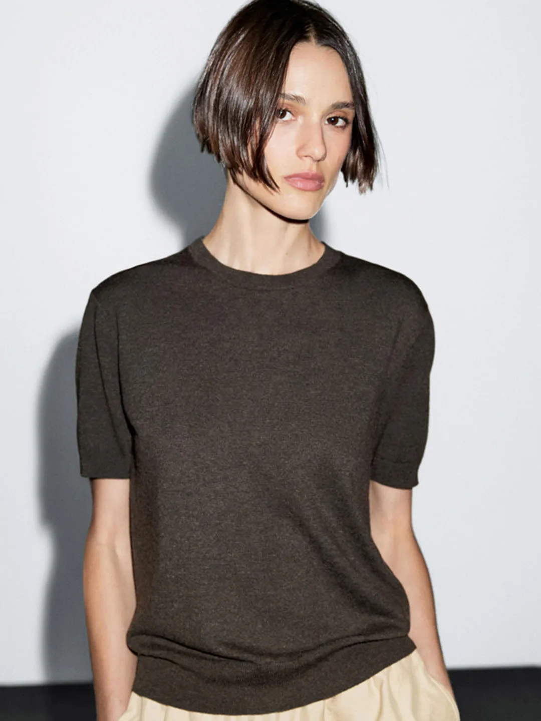 Basic Knit Pullovers: The Ultimate Wardrobe Staple for Every Season