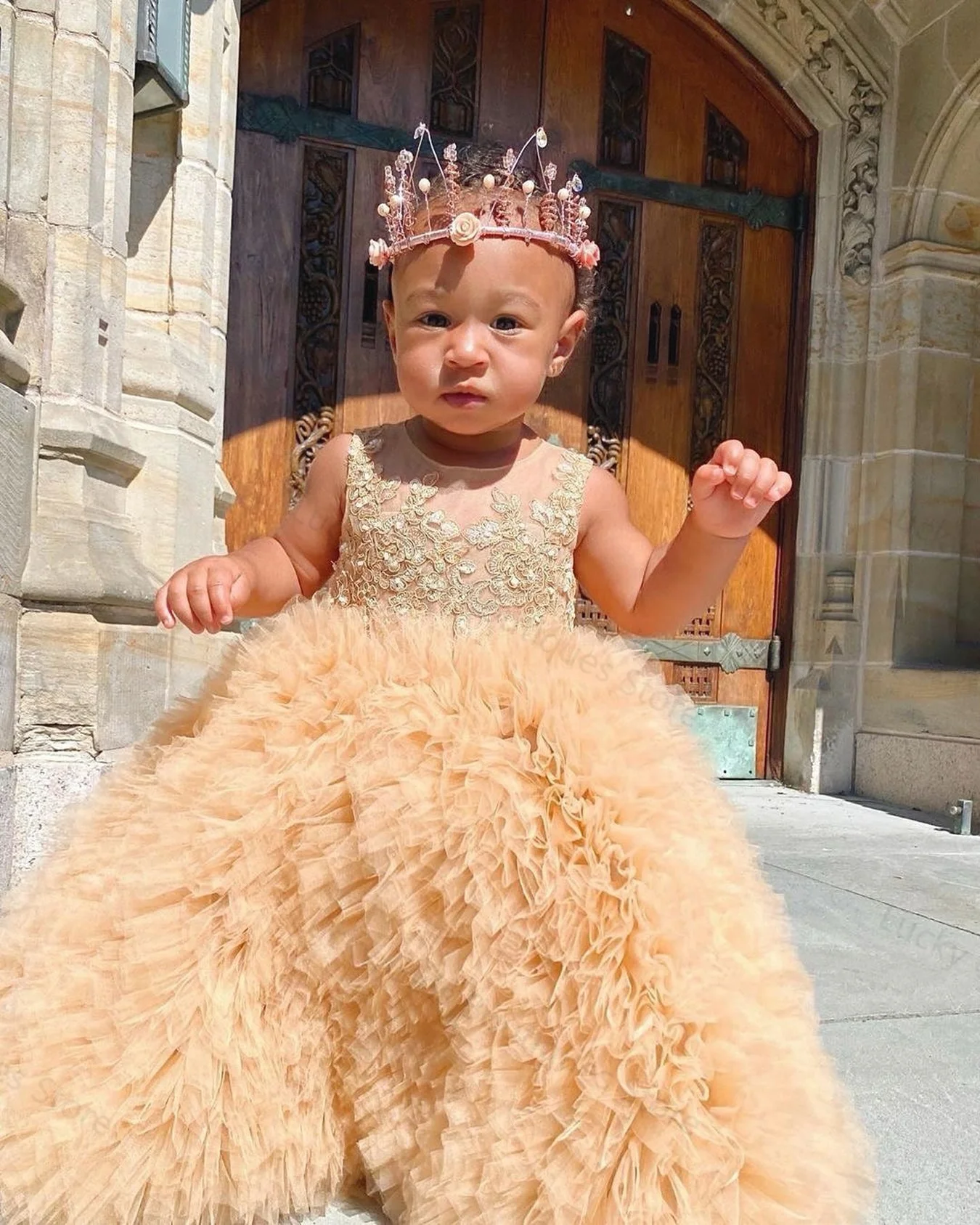 Champagne Flower Girl Dresses Lace Appliques Sleeveless Children Birthday Gowns Tiered Ruffles Little Girls Photography Dresses